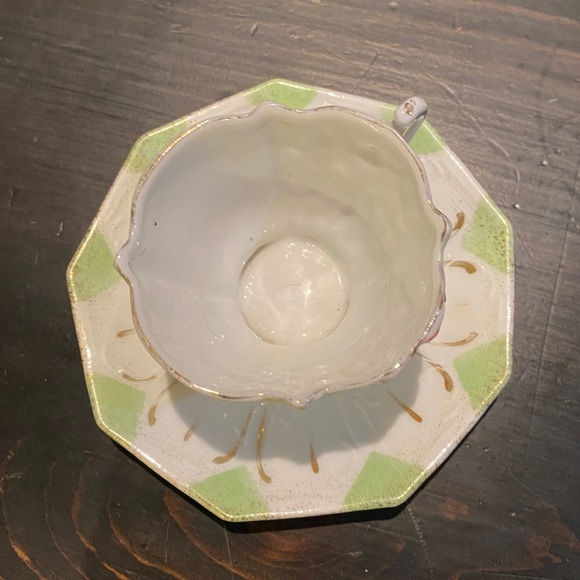 Tiny Antique Tea Cup 💕Bundle 3 items for $20💕 - Picture 2 of 4